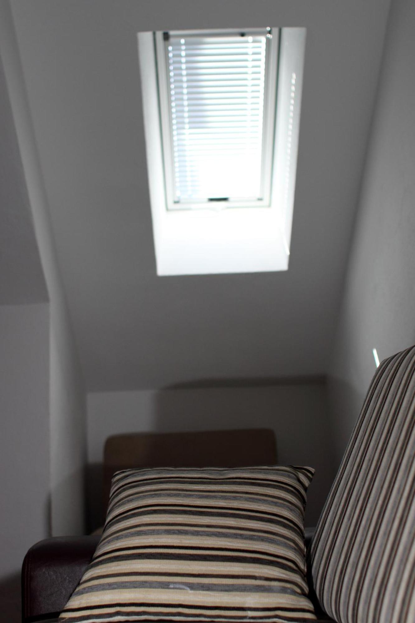 Apartments Vila Oksana Mimice Szoba fotó