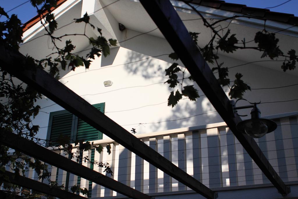 Apartments Vila Oksana Mimice Kültér fotó