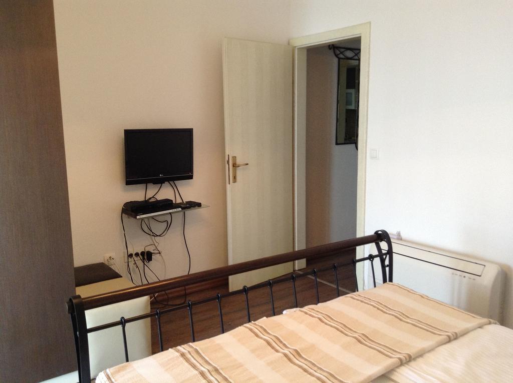 Apartments Vila Oksana Mimice Kültér fotó