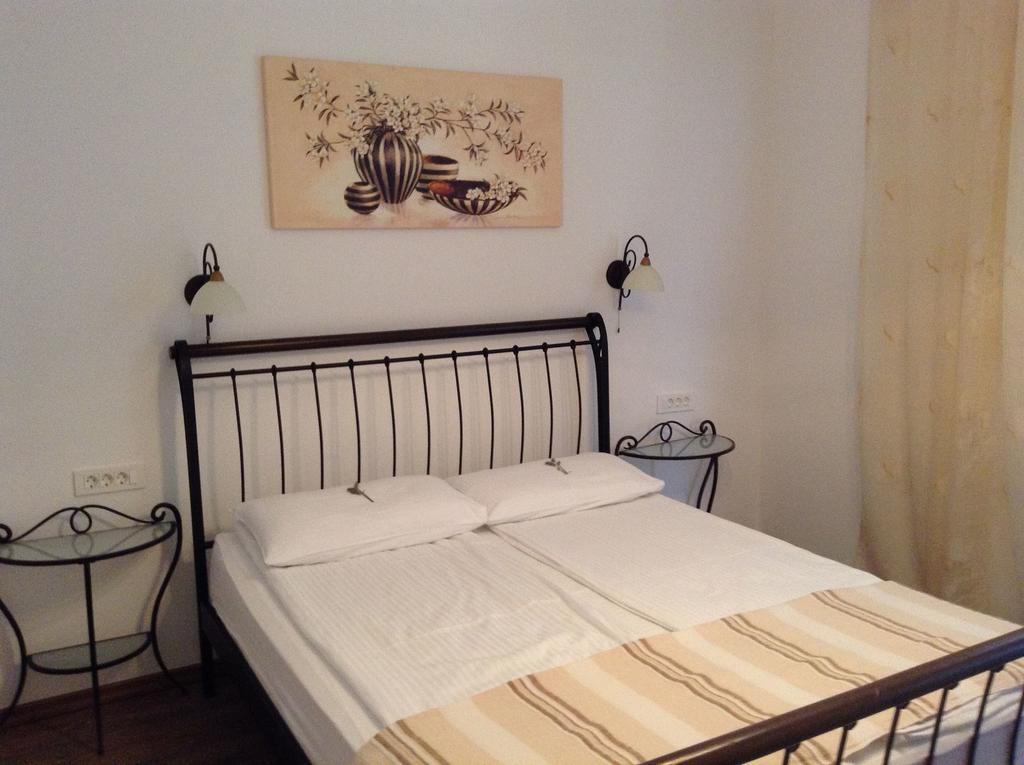 Apartments Vila Oksana Mimice Kültér fotó